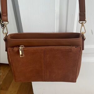 Market and Spruce leather and suede crossbody bag in like new condition